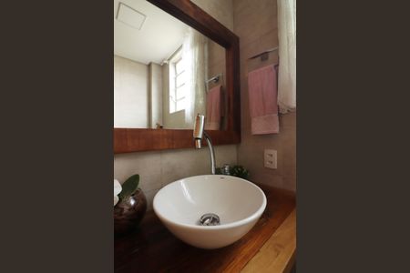 Apartamento à venda com 140m², 3 quartos e 2 vagasLavabo 