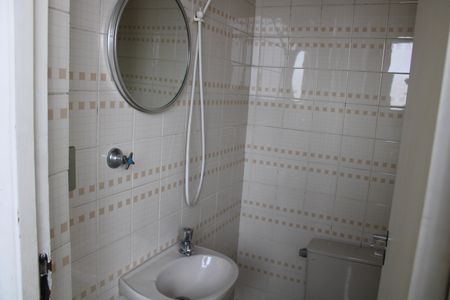 Apartamento à venda com 90m², 3 quartos e 2 vagasBanheiro da área de serviço