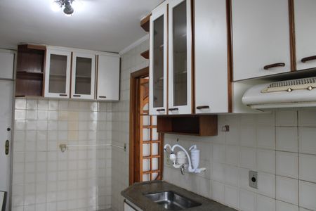 Apartamento à venda com 90m², 3 quartos e 2 vagasCozinha