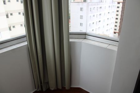 Apartamento à venda com 90m², 3 quartos e 2 vagasVaranda suíte 1