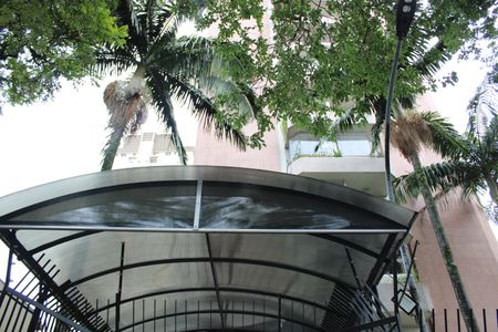 Apartamento à venda com 90m², 3 quartos e 2 vagasFachada