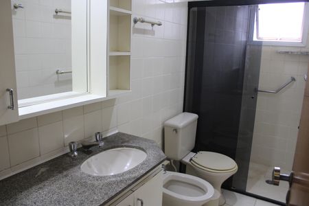 Apartamento à venda com 90m², 3 quartos e 2 vagasBanheiro suíte 1