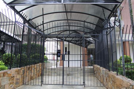 Apartamento à venda com 90m², 3 quartos e 2 vagasFachada