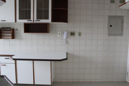 Apartamento à venda com 90m², 3 quartos e 2 vagasCozinha