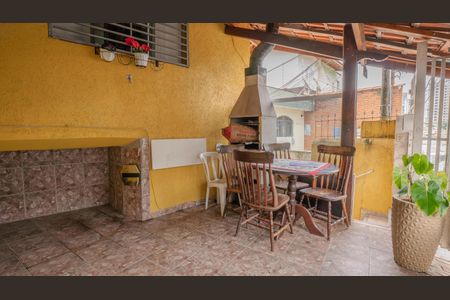 Casa à venda com 120m², 4 quartos e 1 vagaGaragem