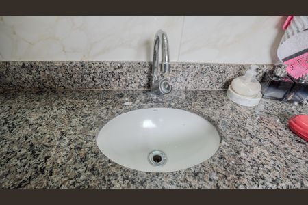 Casa à venda com 120m², 4 quartos e 1 vagaBanheiro 1