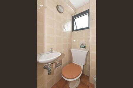 Apartamento para alugar com 96m², 3 quartos e 1 vagaÁrea de Serviço - Banheiro