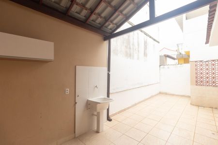 Casa para alugar com 103m², 3 quartos e sem vagaÁrea de Serviço