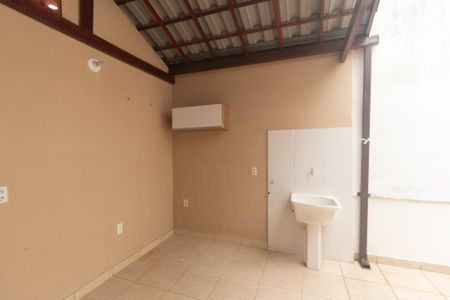 Casa para alugar com 103m², 3 quartos e sem vagaÁrea de Serviço