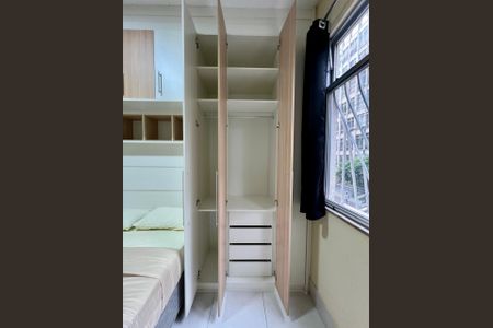 Quarto de apartamento à venda com 1 quarto, 43m² em Icaraí, Niterói