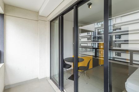 Varanda de kitnet/studio para alugar com 1 quarto, 26m² em Vila Olímpia, São Paulo