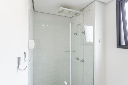 Banheiro de kitnet/studio para alugar com 1 quarto, 37m² em Vila Olímpia, São Paulo