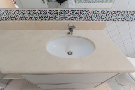 Apartamento à venda com 120m², 3 quartos e 1 vaga Apartamento à venda com 120m², 3 quartos e 1 vagaBanheiro