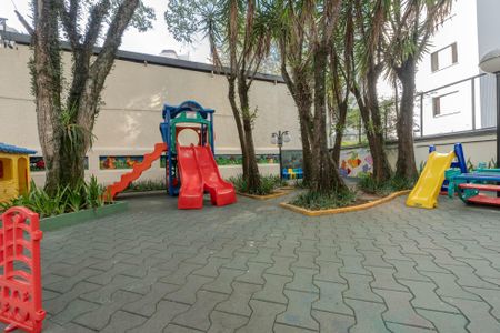 Apartamento à venda com 120m², 3 quartos e 1 vaga Apartamento à venda com 120m², 3 quartos e 1 vagaÁrea comum - Playground