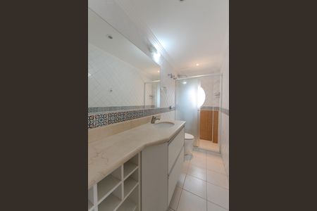 Apartamento à venda com 120m², 3 quartos e 1 vaga Apartamento à venda com 120m², 3 quartos e 1 vagaBanheiro