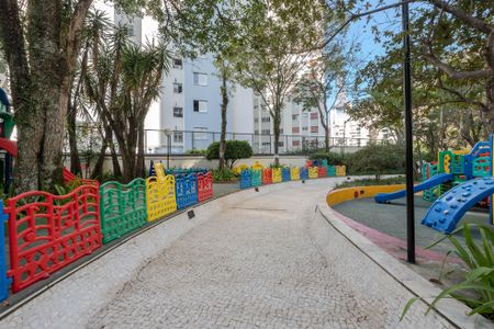 Apartamento à venda com 120m², 3 quartos e 1 vaga Apartamento à venda com 120m², 3 quartos e 1 vagaÁrea comum - Playground