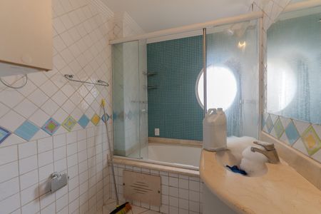 Apartamento à venda com 120m², 3 quartos e 1 vaga Apartamento à venda com 120m², 3 quartos e 1 vagaBanheiro da Suíte 1