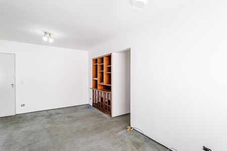 Sala de apartamento para alugar com 3 quartos, 75m² em Moema, São Paulo