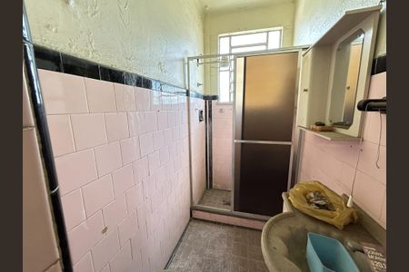 Banheiro de apartamento para alugar com 1 quarto, 35m² em Engenheiro Leal, Rio de Janeiro