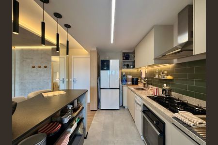 Cozinha de apartamento à venda com 2 quartos, 92m² em Jardim das Acacias, São Paulo