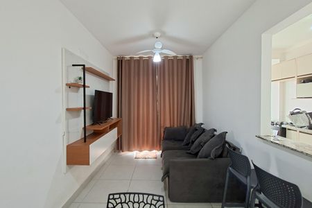 Sala de apartamento para alugar com 1 quarto, 56m² em Vila Caiçara, Praia Grande