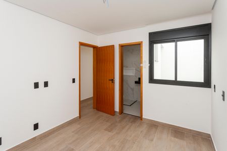 Casa à venda com 155m², 3 quartos e 2 vagasQuarto Suíte 2