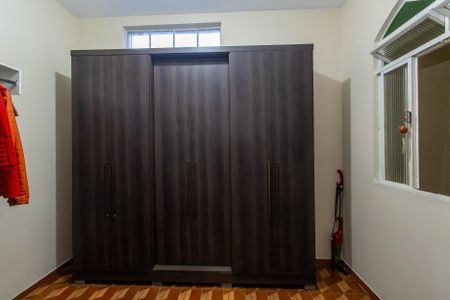 Casa à venda com 250m², 3 quartos e 3 vagasQuarto 4 - Casa 1