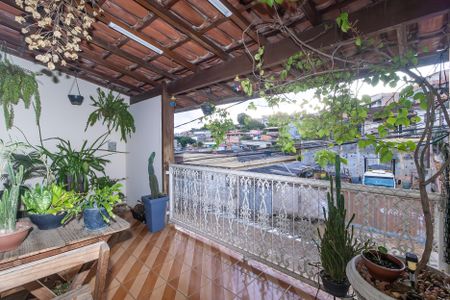 Casa à venda com 250m², 3 quartos e 3 vagasVaranda - Casa 1