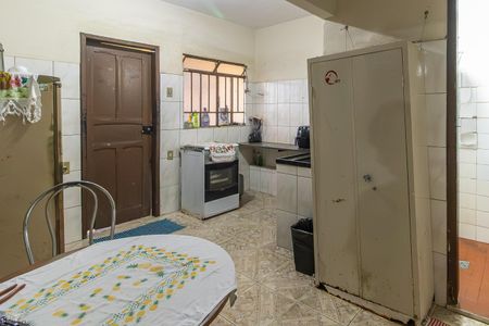 Casa à venda com 250m², 3 quartos e 3 vagasCozinha - Casa 2
