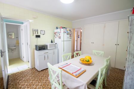 Casa à venda com 313m², 4 quartos e 2 vagasCozinha