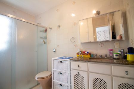 Casa à venda com 313m², 4 quartos e 2 vagasBanheiro da Suíte