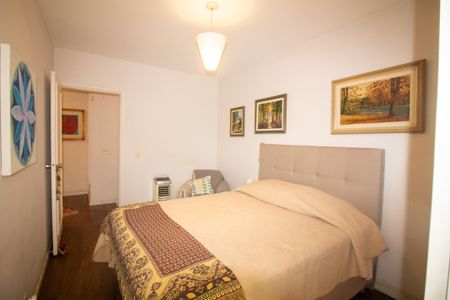 Casa à venda com 313m², 4 quartos e 2 vagasQuarto 1