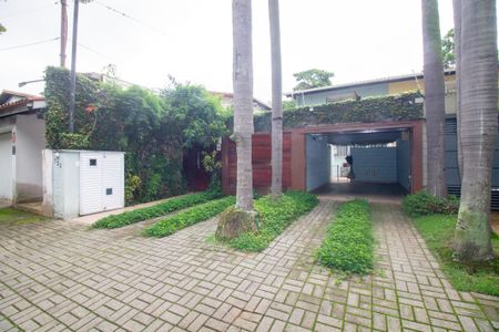Casa à venda com 313m², 4 quartos e 2 vagasFachada da Casa