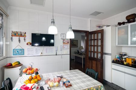 Apartamento para alugar com 202m², 3 quartos e 1 vagaCozinha