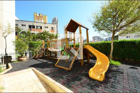Apartamento à venda com 113m², 3 quartos e 2 vagas Apartamento à venda com 113m², 3 quartos e 2 vagasÁrea comum - Playground