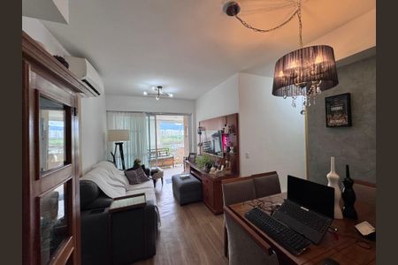 Sala de apartamento à venda com 2 quartos, 70m² em Barra da Tijuca, Rio de Janeiro