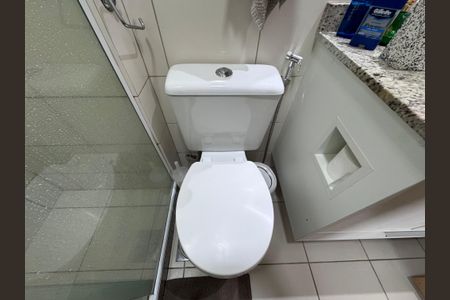 Apartamento à venda com 70m², 2 quartos e 1 vaga Apartamento à venda com 70m², 2 quartos e 1 vagaSuíte - Banheiro