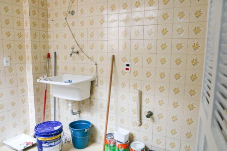 Apartamento para alugar com 65m², 2 quartos e 1 vagaÁrea de Serviço