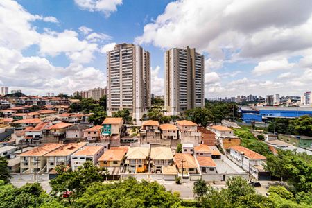 Apartamento à venda com 82m², 3 quartos e 2 vagas Apartamento à venda com 82m², 3 quartos e 2 vagasVaranda