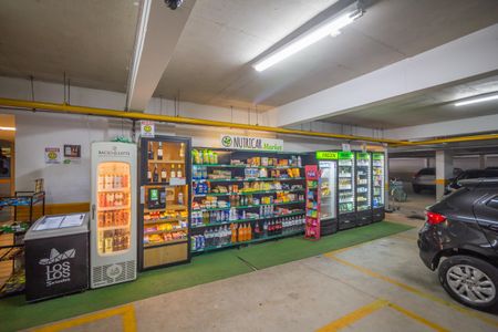 Apartamento à venda com 82m², 3 quartos e 2 vagas Apartamento à venda com 82m², 3 quartos e 2 vagasÁrea comum - Mercado