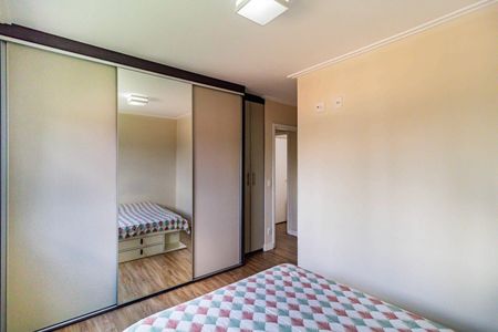 Apartamento à venda com 82m², 3 quartos e 2 vagas Apartamento à venda com 82m², 3 quartos e 2 vagasSuite