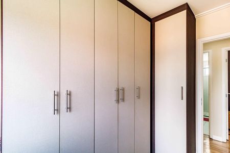 Apartamento à venda com 82m², 3 quartos e 2 vagas Apartamento à venda com 82m², 3 quartos e 2 vagasQuarto 01