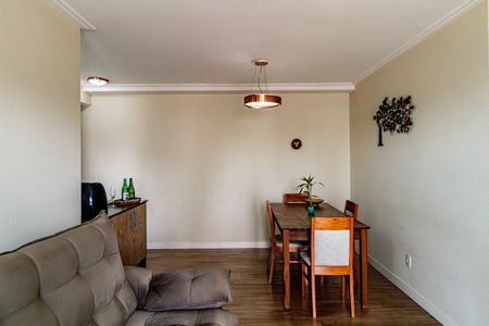 Apartamento à venda com 82m², 3 quartos e 2 vagas Apartamento à venda com 82m², 3 quartos e 2 vagasSala