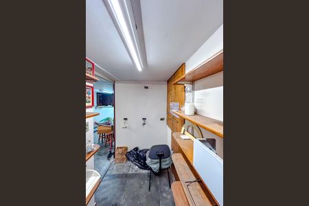 Casa à venda com 295m², 4 quartos e 6 vagasDespensa