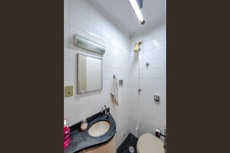 Casa à venda com 295m², 4 quartos e 6 vagasBanheiro de serviço