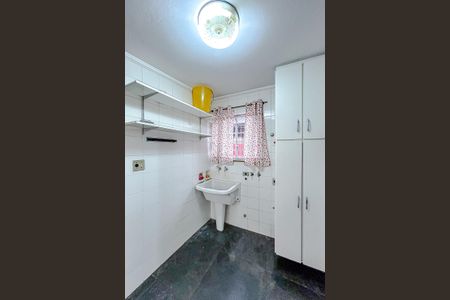 Casa à venda com 295m², 4 quartos e 6 vagasÁrea de Serviço