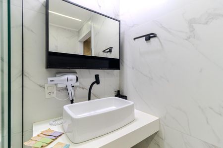 Banheiro de kitnet/studio à venda com 1 quarto, 35m² em Consolação, São Paulo