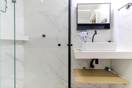 Banheiro de kitnet/studio à venda com 1 quarto, 35m² em Consolação, São Paulo