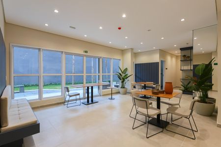 Apartamento para alugar com 36m², 2 quartos e sem vaga Apartamento para alugar com 36m², 2 quartos e sem vagaÁrea comum - Salão de festas