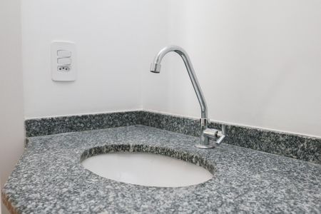 Apartamento para alugar com 36m², 2 quartos e sem vaga Apartamento para alugar com 36m², 2 quartos e sem vagaBanheiro